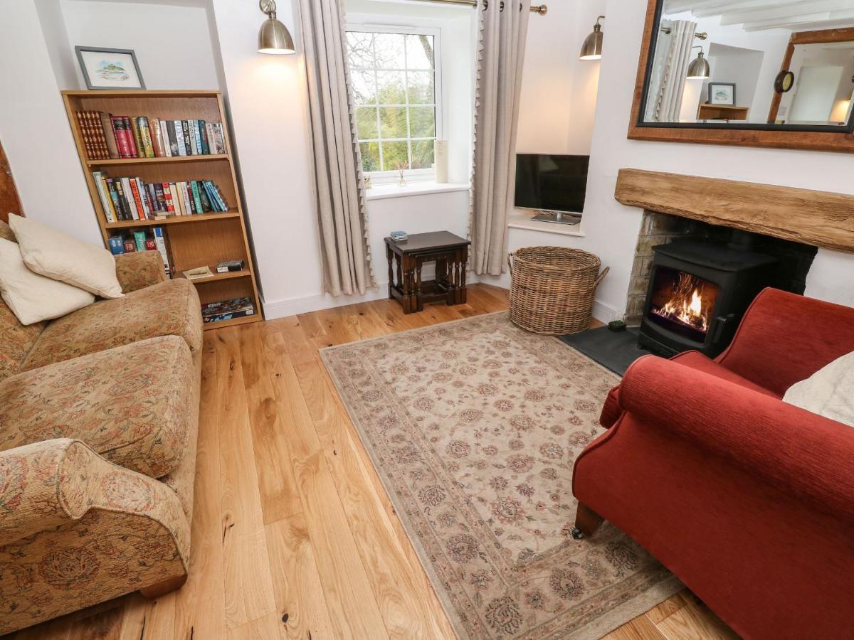 Oaktree Cottage セント・オーステル エクステリア 写真